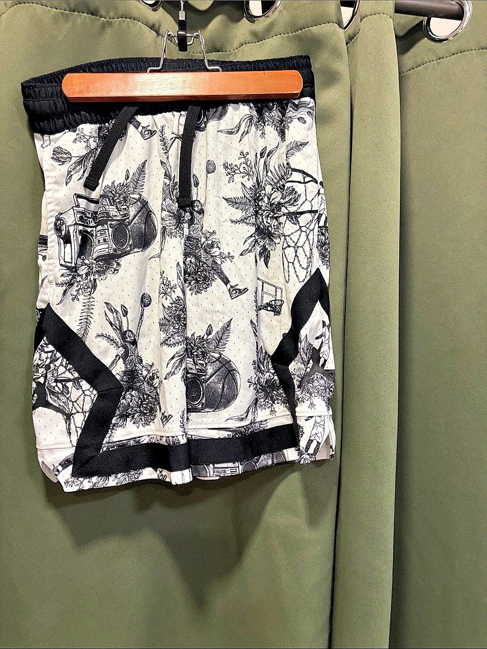 Jordan Sport Printed Diamond Shorts Men's Floral Hybrid Shorts